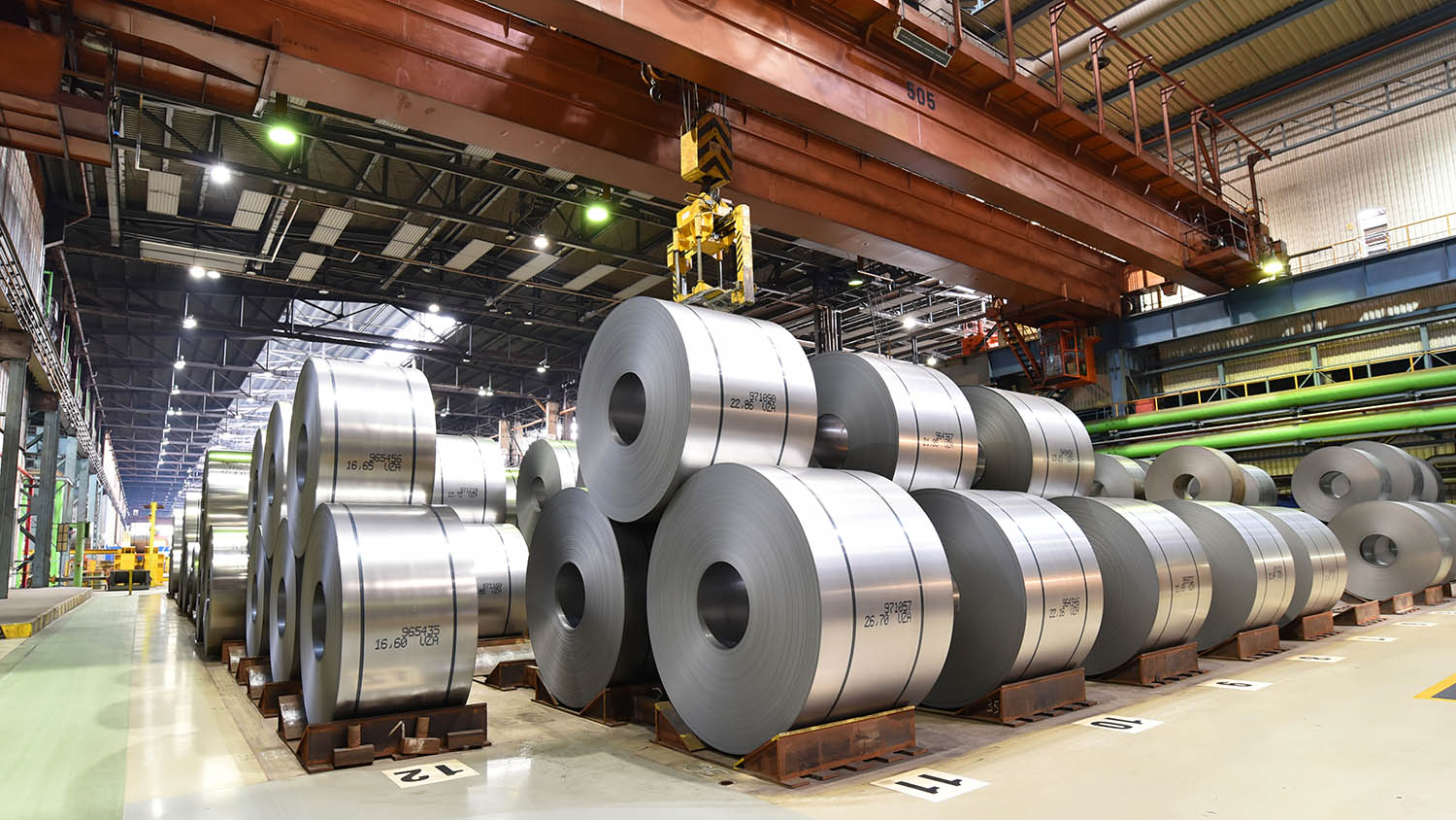 industrial plant for the production of sheet metal in a steel mi