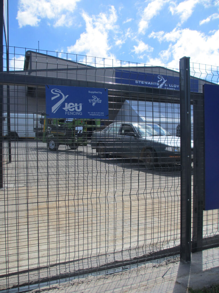 Clear View Fencing Banner